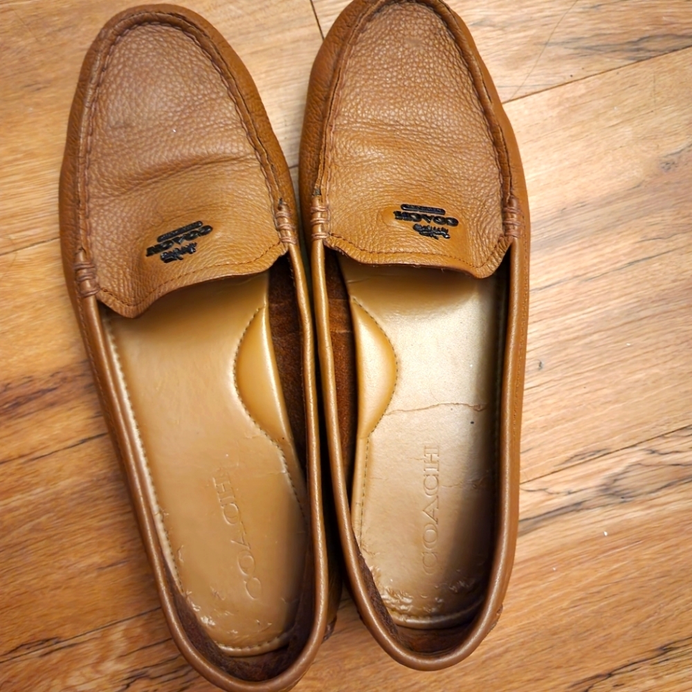 Ladies Coach driving shoes